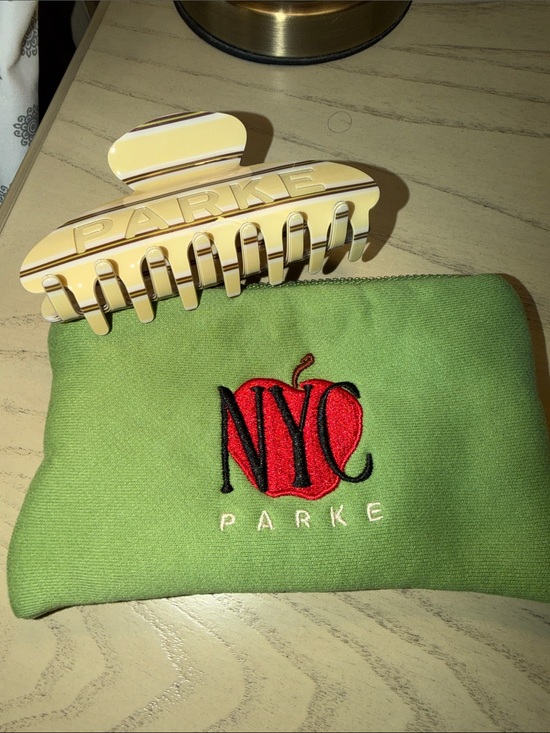 Parke Accessories - NWT Parke x NYC Yellow and Brown Stripe Claw Clip with Red Apple NYC Bag
